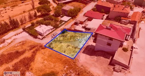 Üçpınarda Meraya Komşu 462,81 M² Köy İçi Arsa 2