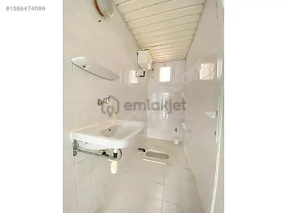 3+1güzelyalı İllerbankası 8-8katı 2banyo 200m2 Gd Cephe Kap.mutfak 21-25yaş Az Hasarlı. 2