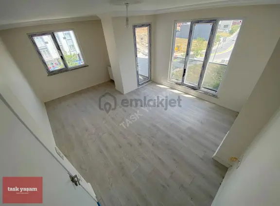 Ragıpdemirkol Bulvarında Ön Cephe Lüx Sıfır Satılık 2+1 Daire 1