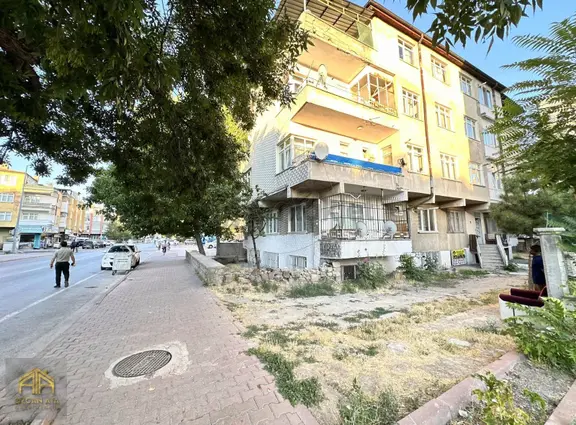 Özcan Ata'dan Fevziçakmak Mah.3+1 Dıştan Dirişli Bodrum Daire 1
