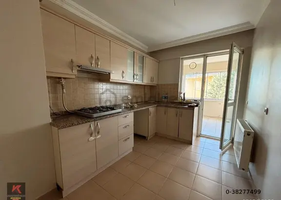 Kardeş'ten Kayacık Mah. Es Konutlar 3+1 Ferah Kiralık Daire 2