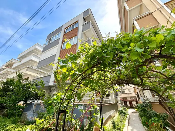 Yükselden Akçay Cuma Pazarına Yakın Mantolamalı Fırsat 2+1 Daire 1
