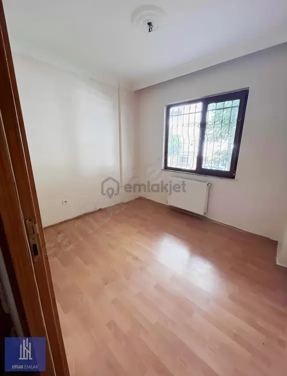 Bahcelievlerde Aydınlık 1+1 Kiralık Daire 2