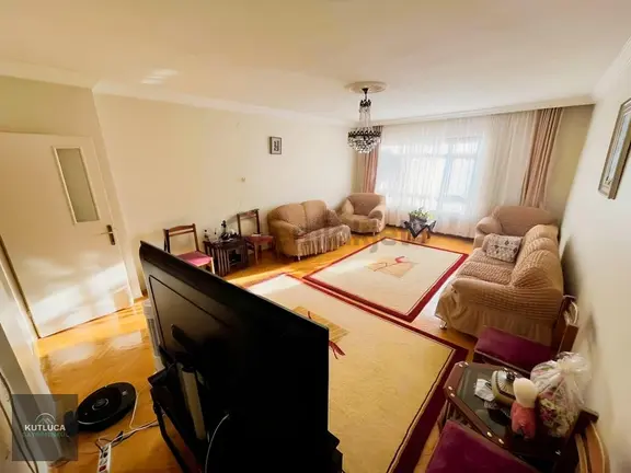 3+1 Cadde Üzeri Manzaralı İskanlı Okul Ve Sağlık Ocağı Yakını! 1