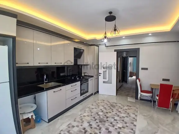 Akçay Emlak'tan Akşehir Gazi Mahallesi Hakim Konakları Civarında Satılık Sıfır 2+0 Daire 1