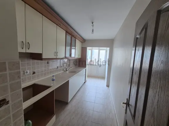 3+1 Kiralık Daire Bornova Merkez Erzene Mh. 2