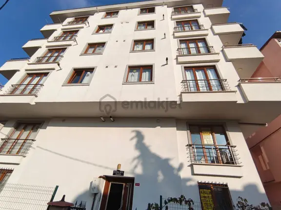 Çekmeköy Aydınlar Mh Kiralık 2+1 85m² Ters Dubleks Daire 2