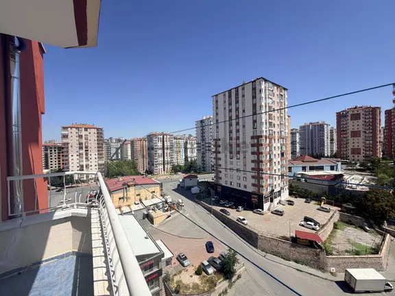 Talas In En Güzel Konumda Satılık 3+1 Fırsat Dairesi 2