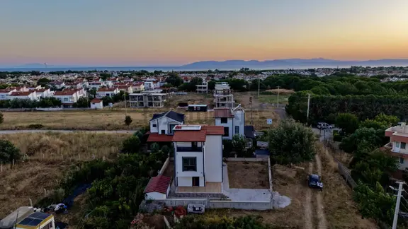 Dikili Salihleraltı'nda 5+1 Müstakil Sıfır Lüks Köşe Villa 1