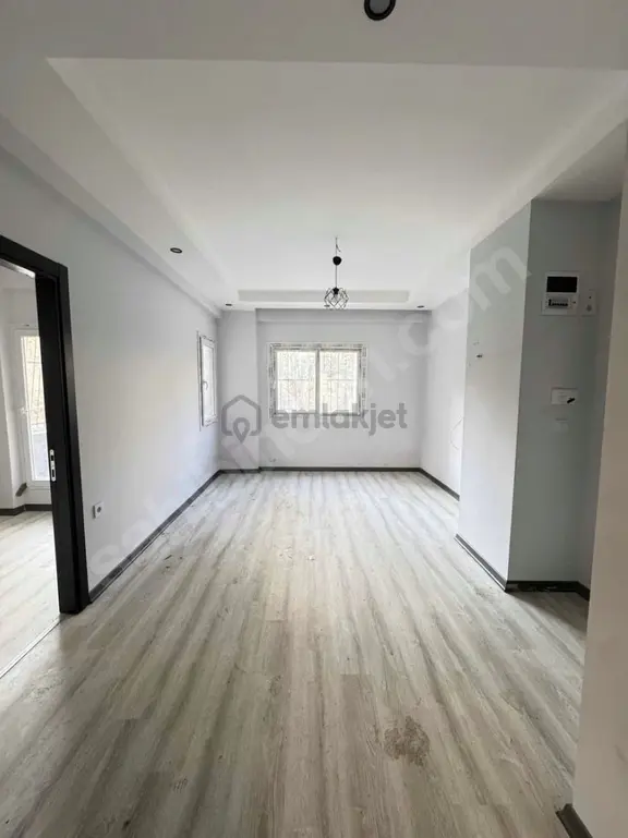 Adana Sarıçamda Osmamgazide 2+1 Kiralık Geniş Konforlu Fırsat Daire 2