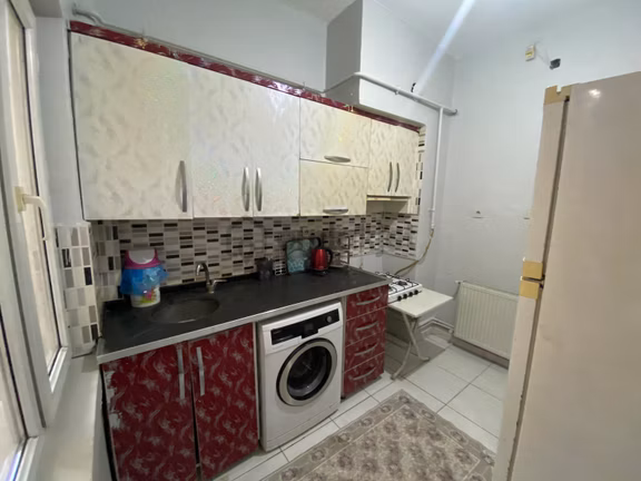 Özhan'dan İstiklal Mahalle'sinde 2+1 Eşyalı Kiralık Daire 1