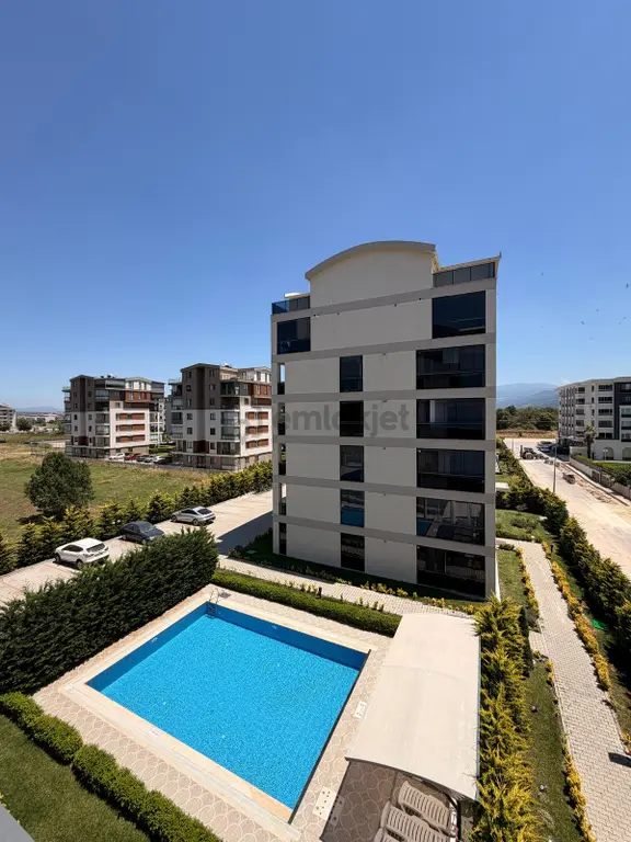30 Ağustos Zafer Site İçi Mütkiyetli 3+1 Lüx Havuzlu Daire ..! 2
