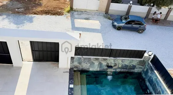 Didim Hisar Mahallesinde Deniz Manzaralı Lüks 3+1 Villa 2