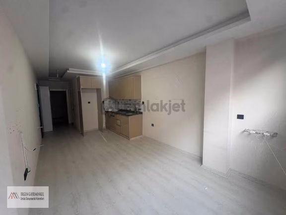 Ergün'den Forum Avm'ye Yürüme Mesafesinde 1+1 Kiralık Daire! 1