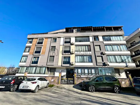 Aktiften Akçay'da Satılık Mekrezi Konumda Lüx Denize 400mt Doğalgazlı 2+1 Daire 1