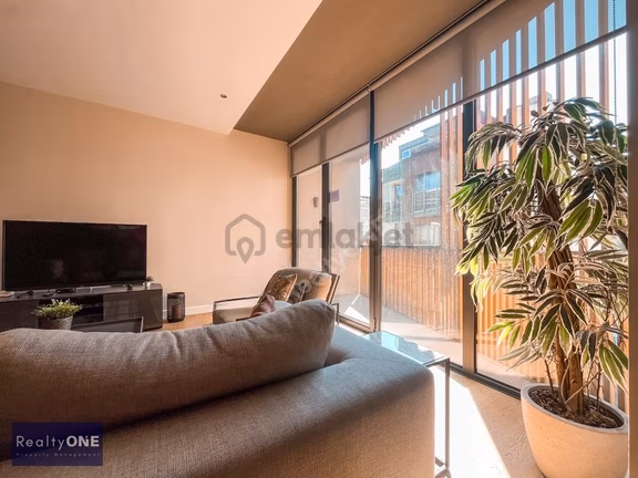 R-one Galata New Building W/carparking&balcony 2+1flat For Rent 1