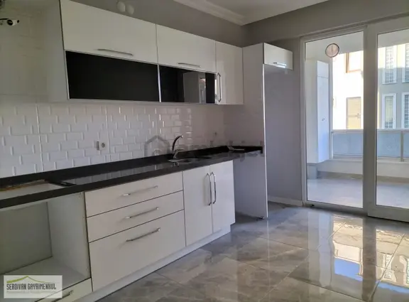 Sakarya Kuzey Terminali Civarı Geniş 3+1 Kiralık Daire.. 2