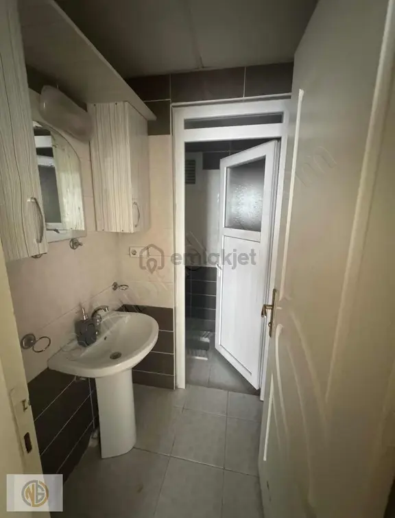 Yeditepe 72 Nolu Cadde Üzeri Arakat Çift Balkon 2