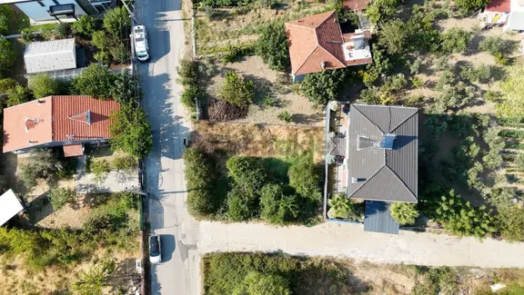 Kemalpaşa Yukarıkızılca Satılık 298 M2 Viila İmarlı Arsa Köşe 1