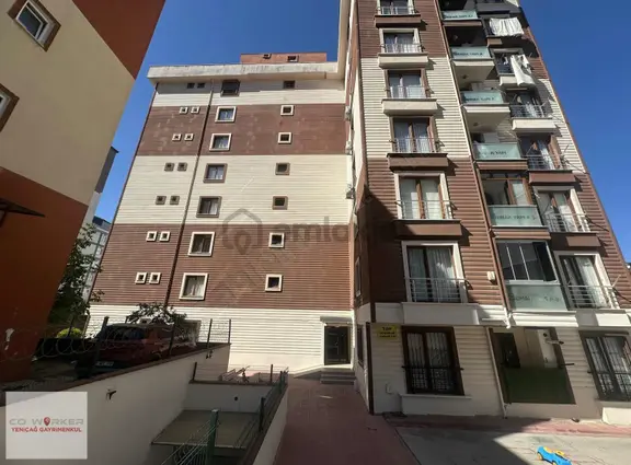 Velibaba Mah Caddeye Yakın Ara Kat 2+1 Satılık Geniş Daire 1