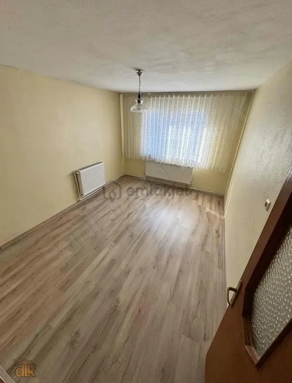 Emek Aynı Binada 3 Tane 3+1 Daire 1