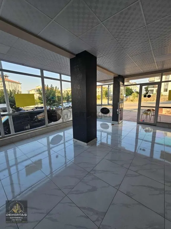 Çakmak Mahallesinde Kiralık İşyeri 1