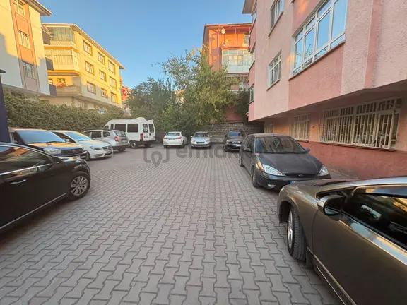 Göral Emlak Tan Bağlar Caddesinin Enişler Yerin De Boş Mağaza Dükkan 2