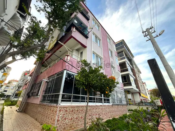 Güç'ten Akçay'da Ege Kafe Mevkii Denize Yakın Full Eşyalı Arakat 2+1 Satılık Daire 1