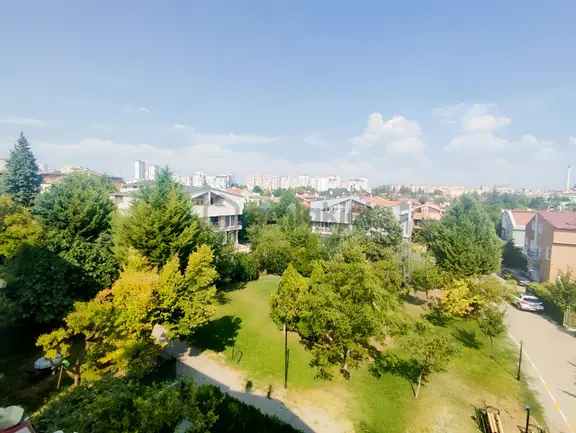 Eryaman Karköy Villaları Köşe, 4 Katlı, Geniş Bahçeli Villa 2