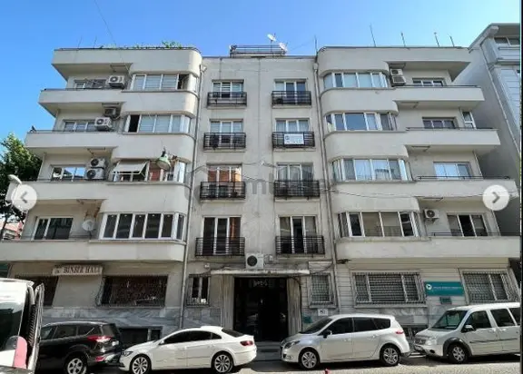 Sahibinden Çemberlitaş’ta 160 M2 Aydınlık Ve Altyapılı – Ofis İçin Uygun Kiralık Daire 1