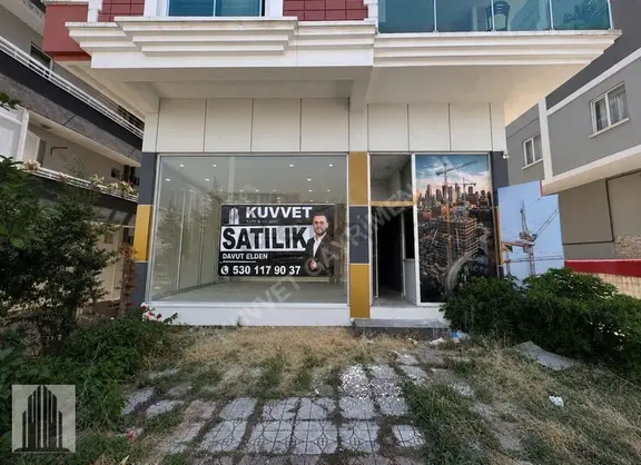 Kuvvet'ten Harika Lokasyon'da Fırsat 250 M2 Satılık Dükkan !! 1