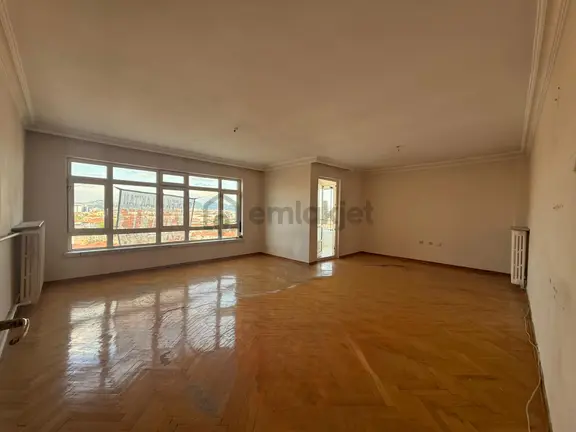 Etlik Cad. Üzeri 3+1 Asansörlü Bağımsız Ank. Manzaralı 130m2 2
