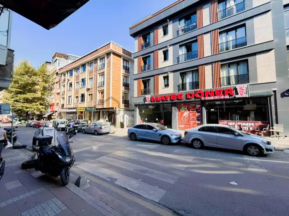 Kağıthane Çağlayan Mah Cadde Üzerinde Hazır Kurulu Yer 1