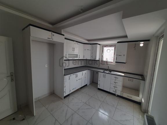 Yağmur Emlak'tan İlkadım Kavacıkta Lisenin Yanı Satılık 2+1 1
