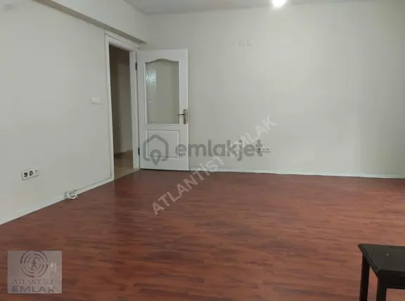 Metro Yakını, 140m² 3+1 Daire, Yatırım Fırsatı 2