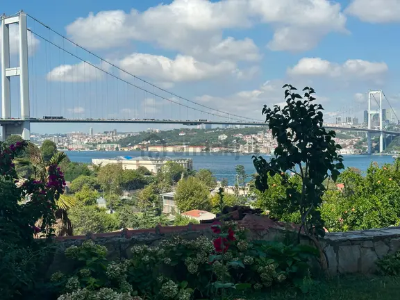 Beylerbeyi Yağcılar Sitesi'nde Boğaz Manzaralı 3+1 Kiralık Daire 2