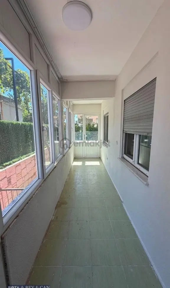 Rota'dan | 2+1 | 110 M² | Bahçe Kullanımlı | Sahil Yolu Üzeri Kiralık Daire 2