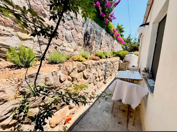 Bodrum Yaka 'da Kiralık 2+1 Eşyalı Bahçeli Daire 2