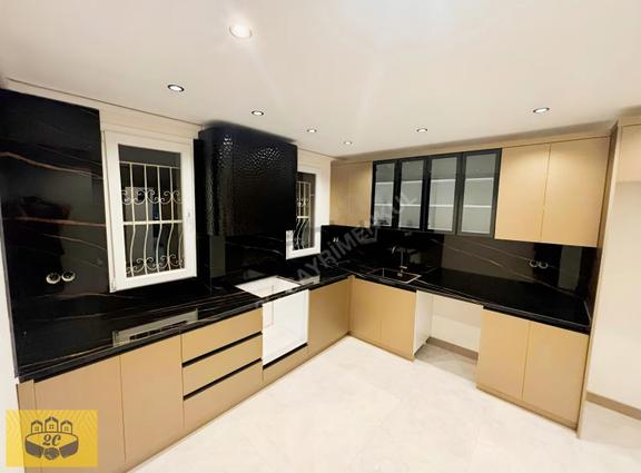 S.demirel 3+1 Kapalı Mutfak+modern Tasarım+masrafsız Satılık 1