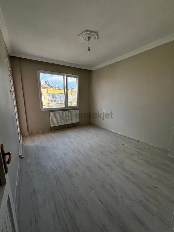 Kurtuluş Mahallesinde Bakımlı Daire 1