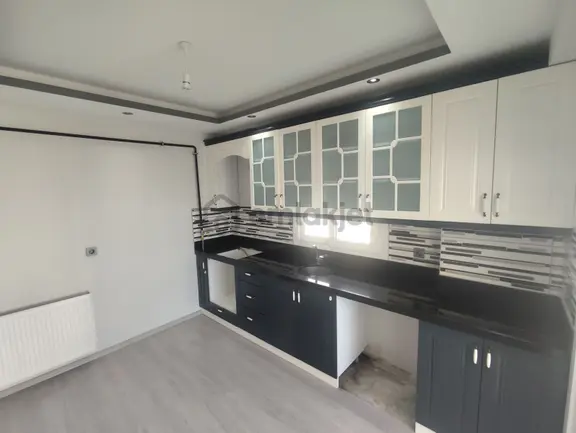Sarıçam Belediye Arkasi Kombili Geniş 2+1 Kiralik Daire 1
