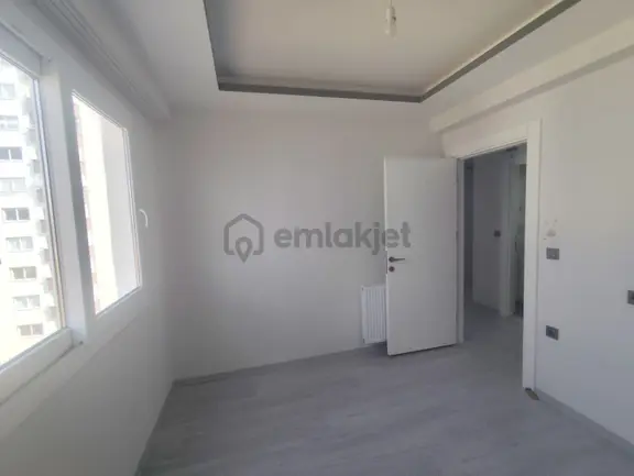 Sarıçam Belediye Arkasi Kombili Geniş 2+1 Kiralik Daire 2