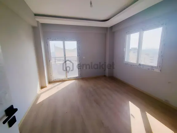 Sarıçam Emlak'tan Ptt Evleri'nde Sıfır Lüks 2+1 Daire!!! 1