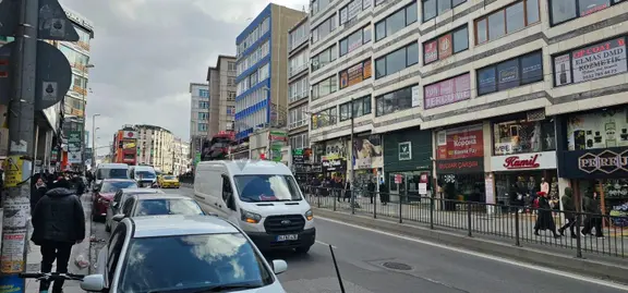 Turyap'tan Kadıköy Bulvar Çarşısında Kiralık 450m² Dükkan 1