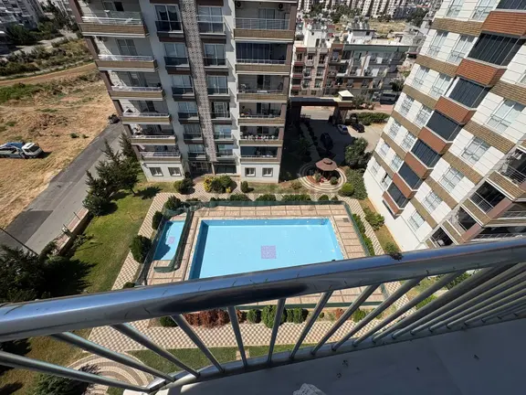 Mevlana Mahallesinde Geniş Ailelere Özel 5+1| Havuzlu Site 1
