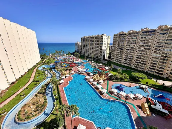Win'den Liparis 5'de Deniz Manzaralı Full Eşyalı Geniş 2+1 Daire 1
