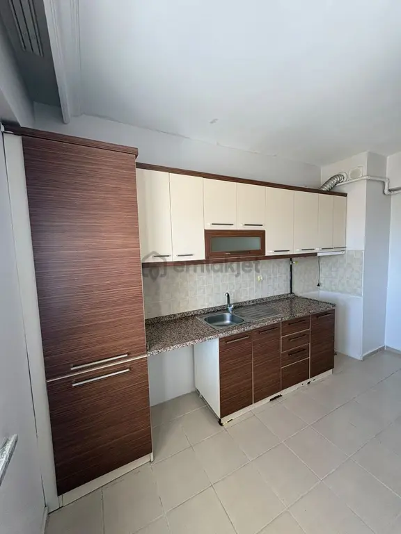 Fırat Konutlarında Site İçi Kiralık 2+1 Daire 1