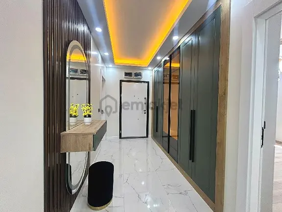 Yenikent Emlak'tan Ultra Lüks 140m² Satılık 3+1 Daire 2