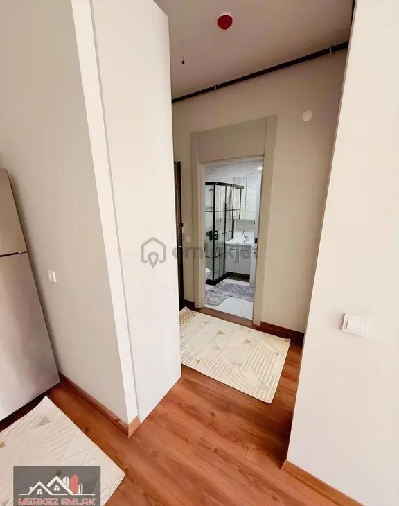 Altınevlerde Ferah, Masrafsız Ve Eşyali 1+1 2