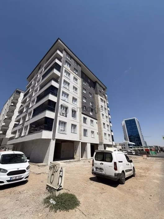 Urfa Yolu Üzeri 80 M2 Net Daire 1